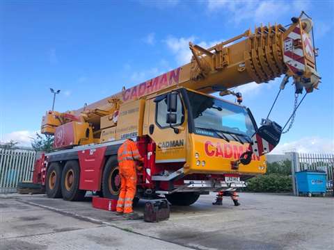 New three axle Liebherr in yellow and red Cadman colours